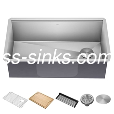 El fregadero de cocina de estilo moderno con 3.5 pulgadas de drenaje de apertura de forma de tazón rectangular
