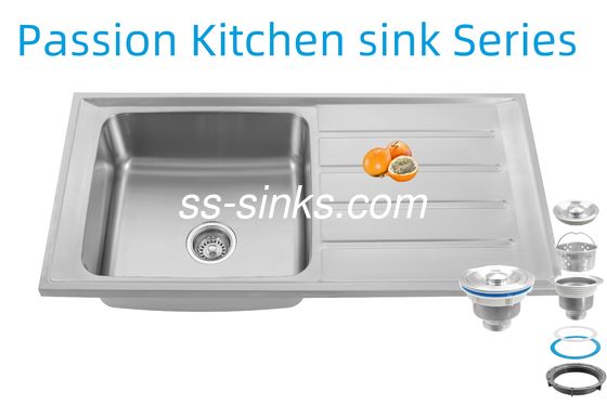 Fregadero de cocina moderno con desagüe trasero y escurridor para cocinas contemporáneas