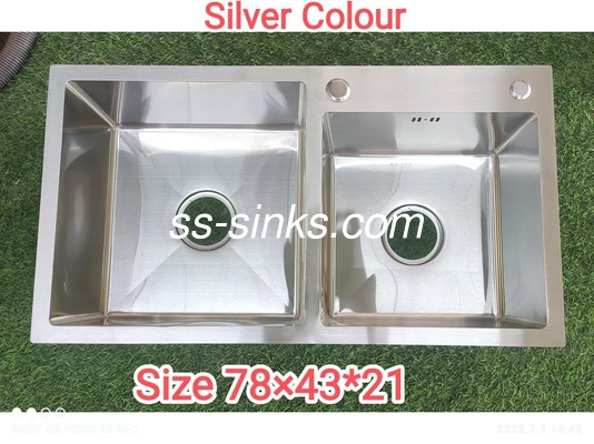 Marmol hecha a mano 30 pulgadas Submonta de acero inoxidable doble fregadero