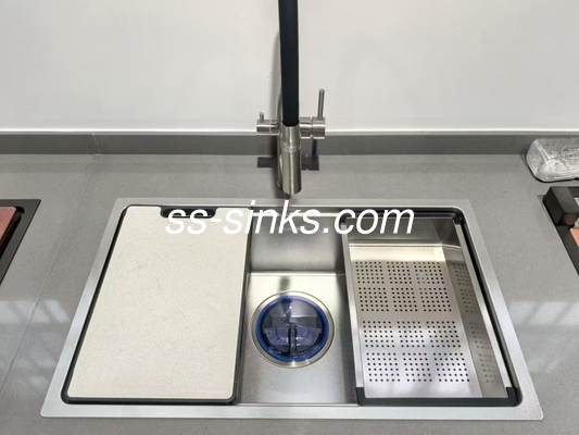 18/10 Material de acero níquel Submonta acuario de acero inoxidable de una sola taza con desbordamiento requerido
