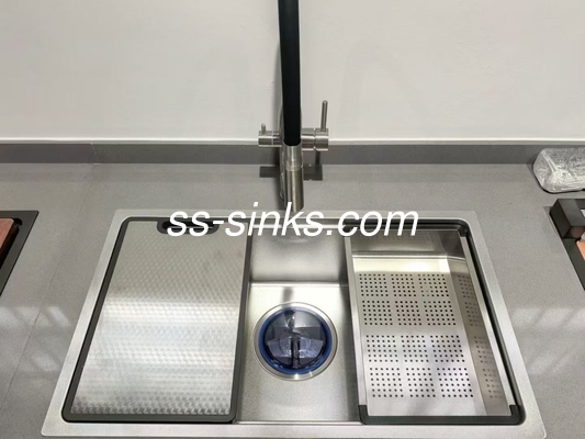 18/10 Material de acero níquel Submonta acuario de acero inoxidable de una sola taza con desbordamiento requerido