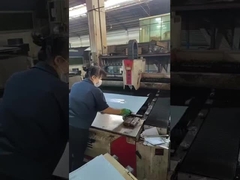 OEM ODM relieve acabado de acero inoxidable lavamanos hechos a mano de la fábrica máquina de corte de material